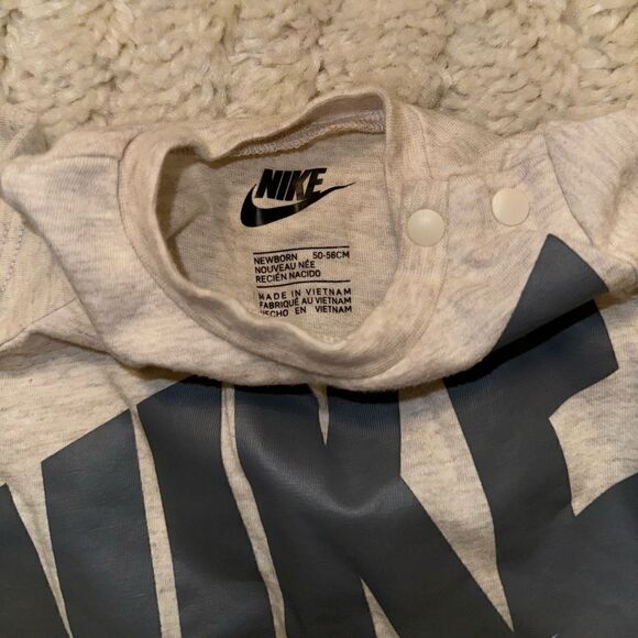 NIKE BABY Romper - Picture 4 of 7